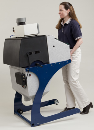 The Comco ProCenter Plus workstation and dust collection system is compact, freestanding, and easily moves on wheels.